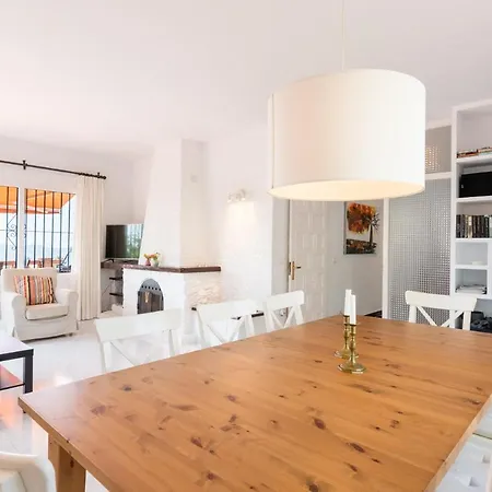Villa Paraisos *