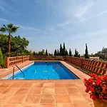 Paraisos Villa