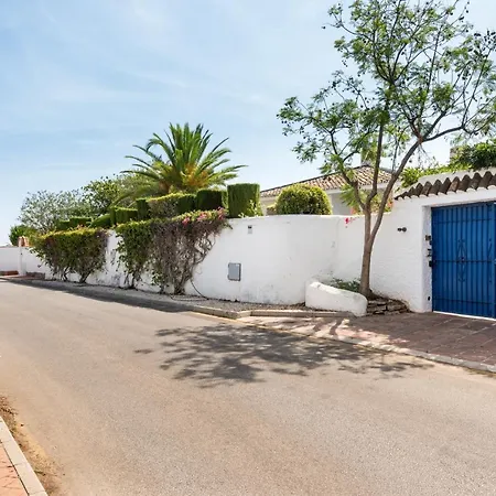 Paraisos Villa *